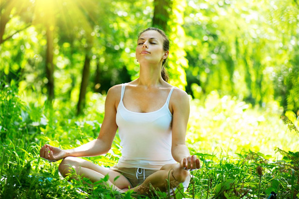 瑜伽用品的選購 挑選瑜伽墊的方法