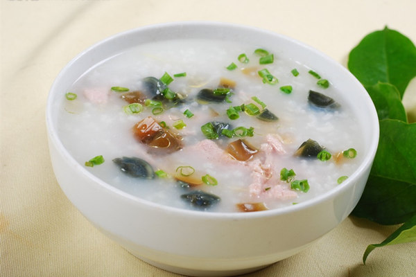 皮蛋瘦肉粥