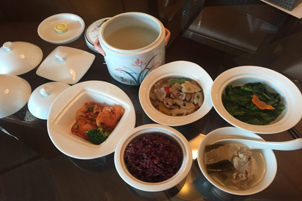 兩套產後一日食譜 給產婦的月子餐