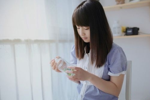 可愛的青春期少女