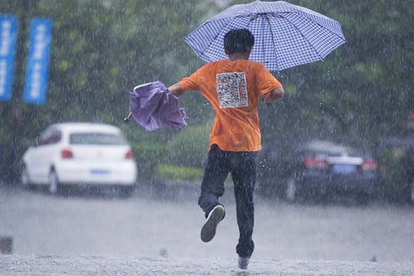 怪雨是什麼 怪雨的成因