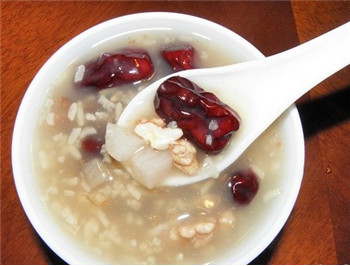 秋季女性養生粥有哪些