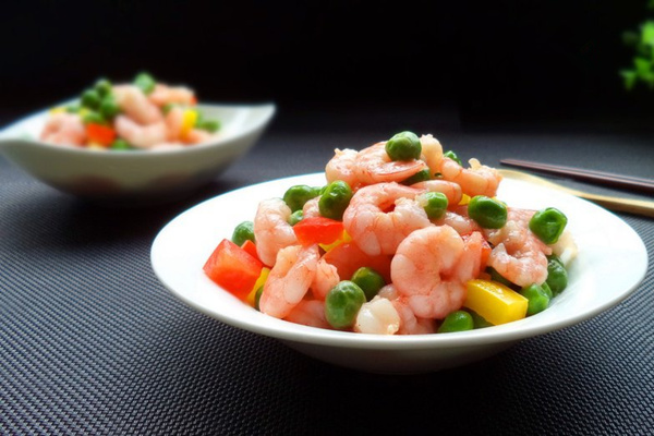 鮮蝦扒豆苗