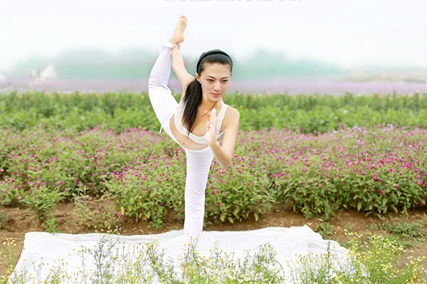 3分鐘塑身瑜伽熱身操 強效瘦身