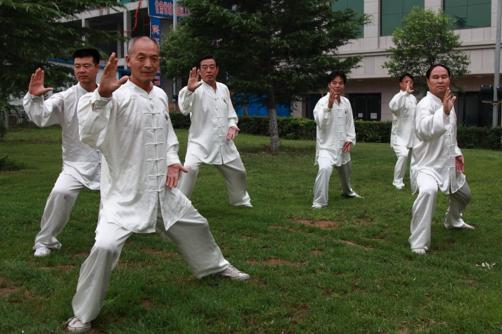 養生太極拳 動腦子練習效果更加好